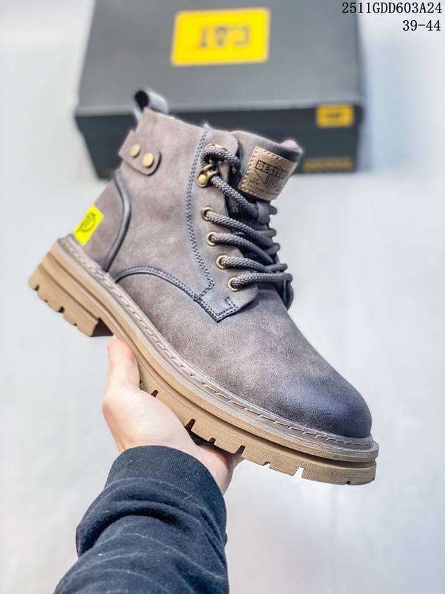 Cat纯原 广东大厂 新款 推土机 休闲时尚 男士休闲皮鞋 原单品质真标公司卡特男鞋广东纯原 历年经典热销款 新款头层牛皮耐磨防滑橡胶大底 固特异工艺 永不开胶