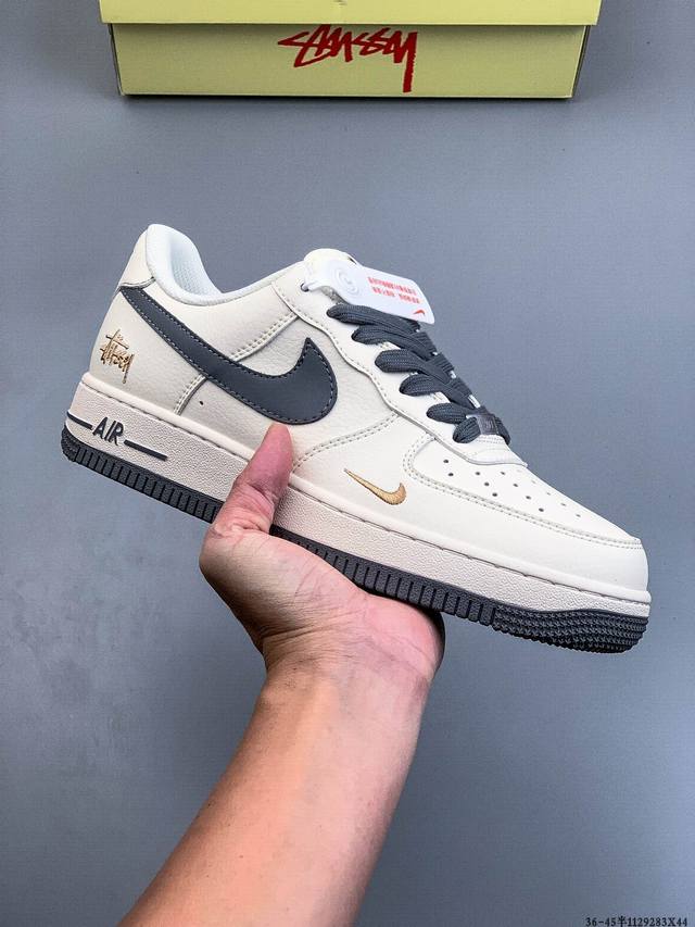 纯原版本 原楦数据纸版，采用硬质优质皮革鞋面材质，内置全掌Air Sole气垫。耐克 Nike Air Force 1 Low 空军一号低帮经典百搭休闲运动板鞋