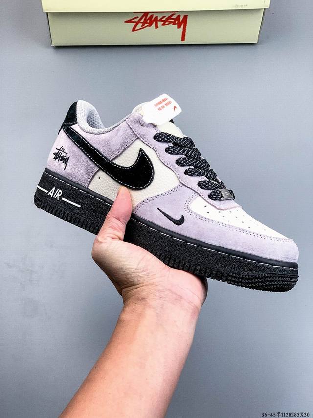 原楦数据纸版，采用硬质优质皮革鞋面材质，内置全掌Air Sole气垫。耐克 Nike Air Force 1 Low 空军一号低帮百搭休闲运动板鞋 112828