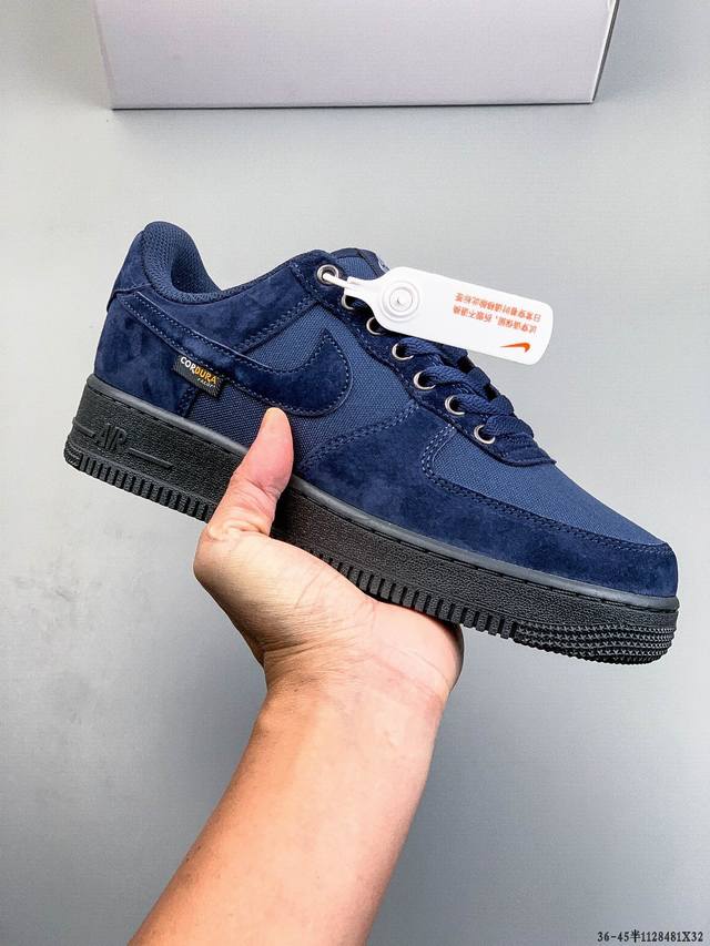 原楦数据纸版，采用硬质优质皮革鞋面材质，内置全掌Air Sole气垫。耐克 Nike Air Force 1 Low 空军一号低帮百搭休闲运动板鞋 112848