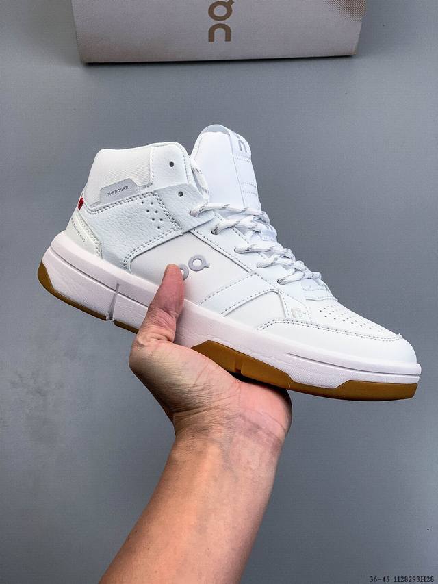 The Roger Advantage 费德勒 X On 昂跑 轻盈休闲板鞋 White purple 鞋款以网球为灵感的运动休闲鞋，大胆的复古外观与革新科技融