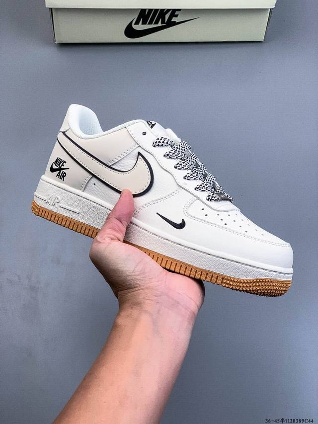原楦数据纸版，采用硬质优质皮革鞋面材质，内置全掌Air Sole气垫。耐克 Nike Air Force 1 Low 空军一号低帮经典百搭休闲运动板鞋 1128
