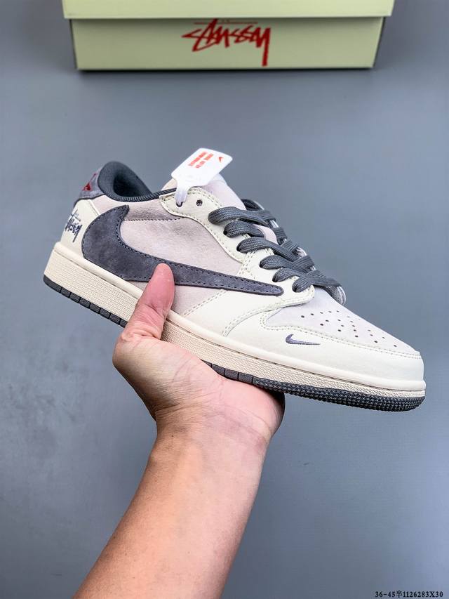 耐克Nike Air Jordan 1 Low Aj1乔1 低帮潮流缓运动休闲板鞋。Aj1 低帮拼接 完美版型真头层牛皮# 内置缓震气垫 原鞋开模 拒绝公底 购