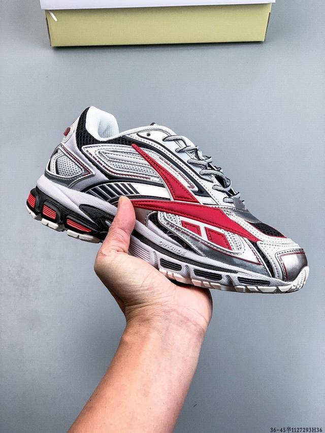 公司级！锐步Reebok premier Road Ultra 舒适百搭透气休闲跑步鞋 .经典设计传承：汲取2000年代锐步标志性跑步系列premier 的设计