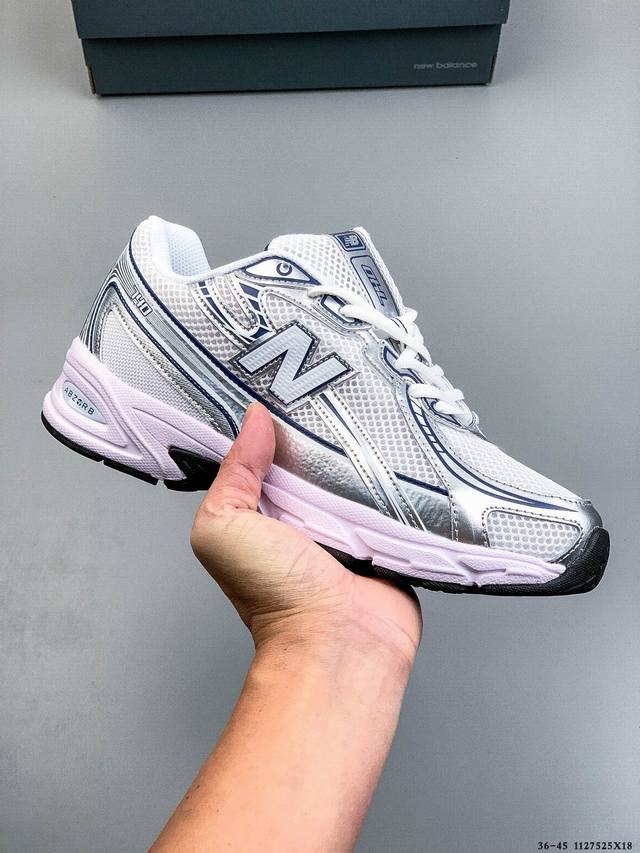 New Balance Nb740 英产 轻便复古休闲运动跑步鞋 全鞋身以网格布作为基地，在细节部分以皮革作为辅助添加，流线感很强。外形和New Balace