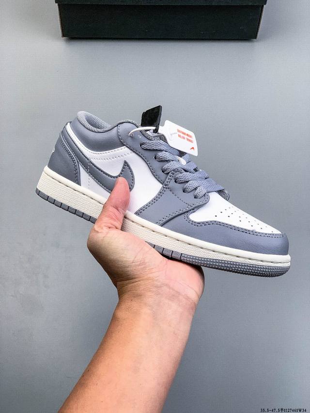 耐克Nike Air Jordan 1 Low Aj1乔1 低帮潮流缓运动休闲板鞋。Aj1 低帮拼接 完美版型真头层牛皮# 内置缓震气垫 原鞋开模 拒绝公底 购