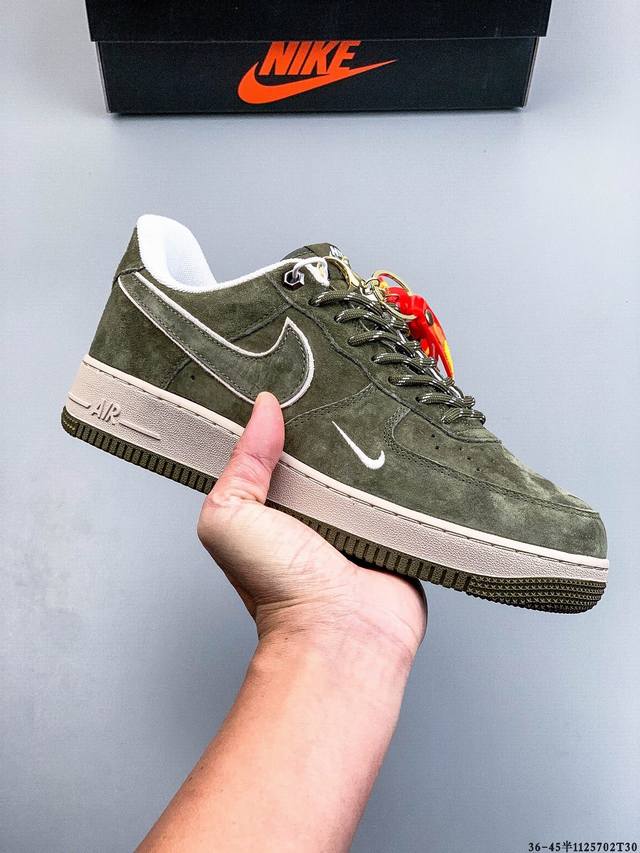 原楦数据纸版，采用硬质优质皮革鞋面材质，内置全掌Air Sole气垫。耐克 Nike Air Force 1 Low 空军一号低帮百搭休闲运动板鞋 112570