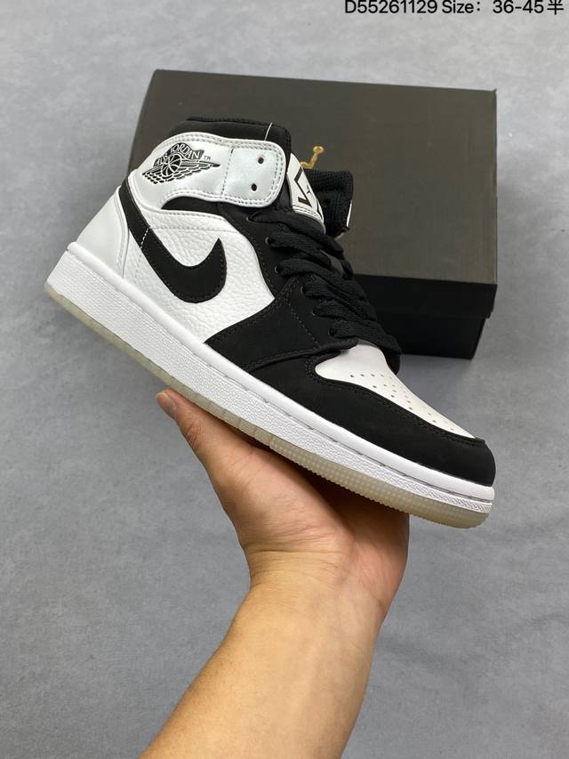乔丹Air Jordan 1 Mid Aj1 乔1 中帮篮球鞋 尺码：36 37 38 39 40 41 42 43 44 45 货号：852542-011 D