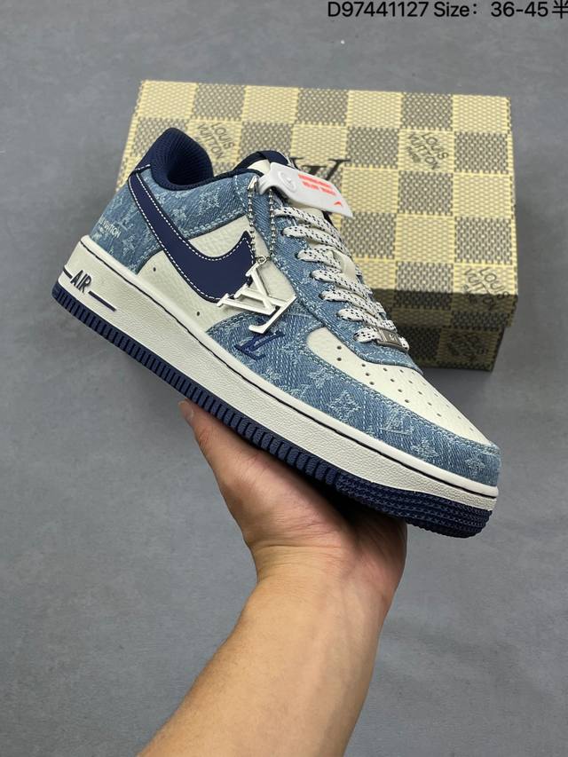 Nike Air Force1 07 Low 北面联名 定制空军 #原楦头原纸板 打造纯正空军版型 #专注外贸渠道 全掌内置蜂窝气垫 #原盒配件 原厂中底钢印、