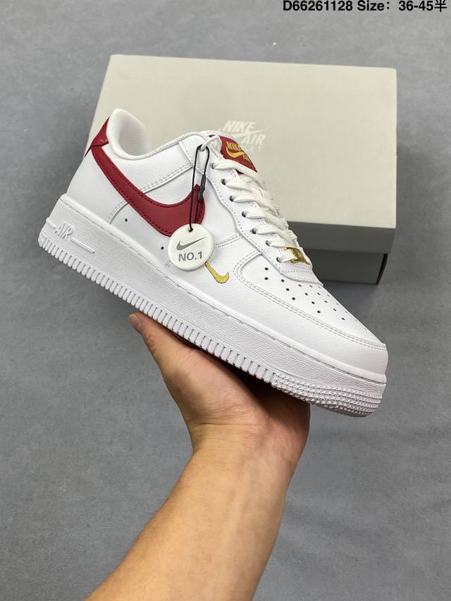 公司级耐克Nike Air Force 1’07空军一号低帮百搭休闲运动板鞋。柔软、弹性十足的缓震性能和出色的中底设计，横跨复古与现代的外型结合，造就出风靡全球