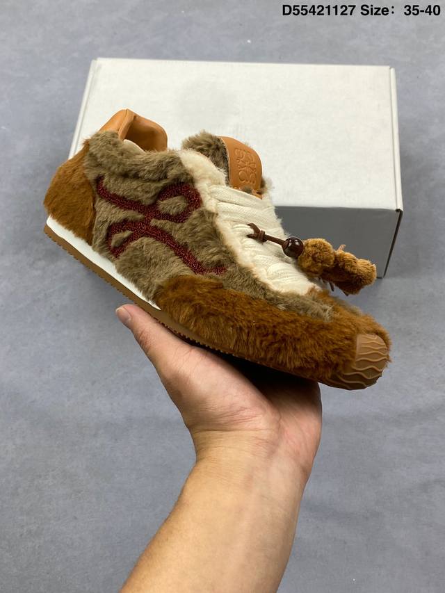 罗意威Loewe Ballet Runner 25Ss春季新款爆款芭蕾舞鞋 尺码：35 36 37 38 39 40 D55421127