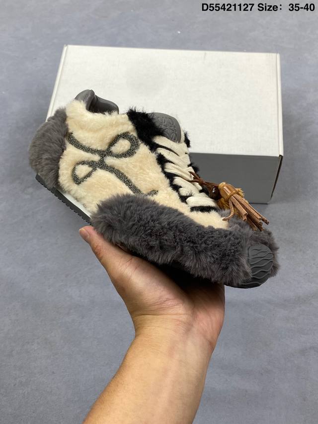 罗意威Loewe Ballet Runner 25Ss春季新款爆款芭蕾舞鞋 尺码：35 36 37 38 39 40 D55421127