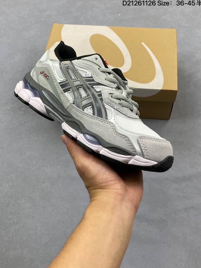 真标Asics Gel-Nyc 亚瑟士 透气网眼鞋面 配合部分合成革材质 采用全新Ahar+橡胶材质 更加耐磨 货号:1201A789-102 尺码:36 37