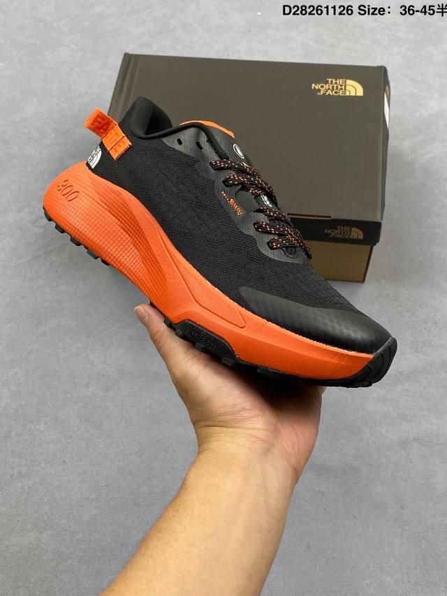 The North Face 北面 乐斯菲斯 男女鞋真标半码制，升级原楦原纸版开发版型，采用轻量网织物科技面料材质，中底Ream 泡沫橡胶物料，外置防滑橡胶大底