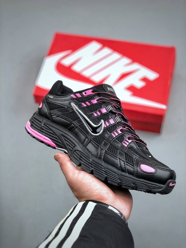 W Nike p-6000 Se 系列 复古休闲运动老爹鞋 #层次鲜明线条设计 摆脱厚重外形 超轻鞋身 细节随意对比 货号：Cd6404 600 尺码：36-4