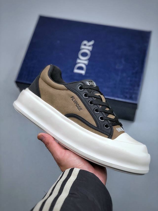 Z 迪奥Dior新品轻便休闲跑步运动鞋系列 广东品质原厂 原装套装配件官方同源 采用精选面料 舒适内里 鞋面走线工整 清晰质感 高端时尚 简约大气 防滑舒适 鞋