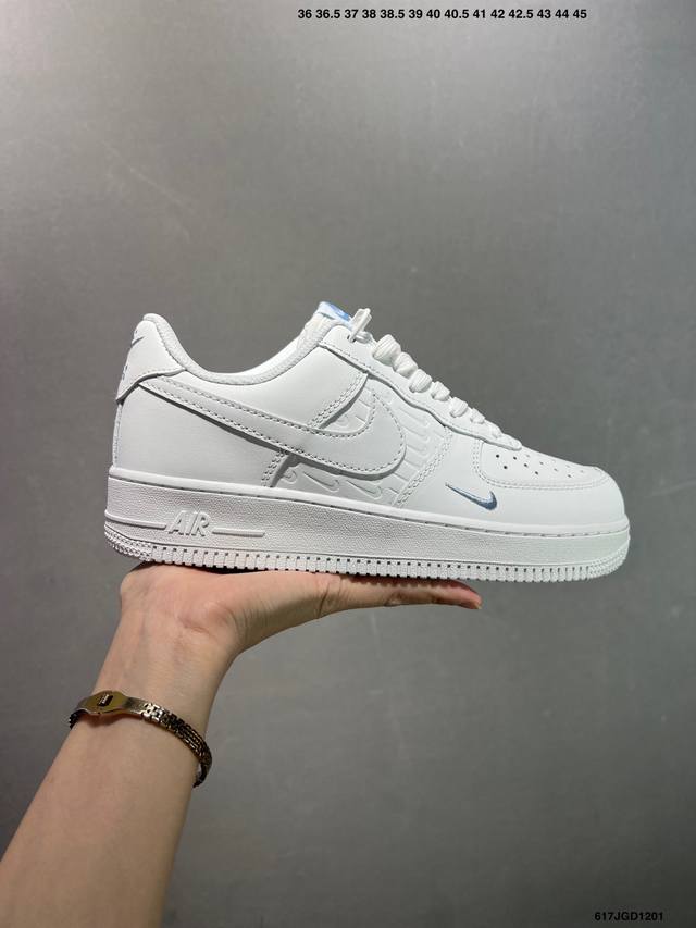 Nike Air Force 1 Low’07 空军一号低帮休闲板鞋 定制皮料 原楦原纸板 纯正空军版型 内置全掌气垫 货号：男 Cw2288-114 女 Dd