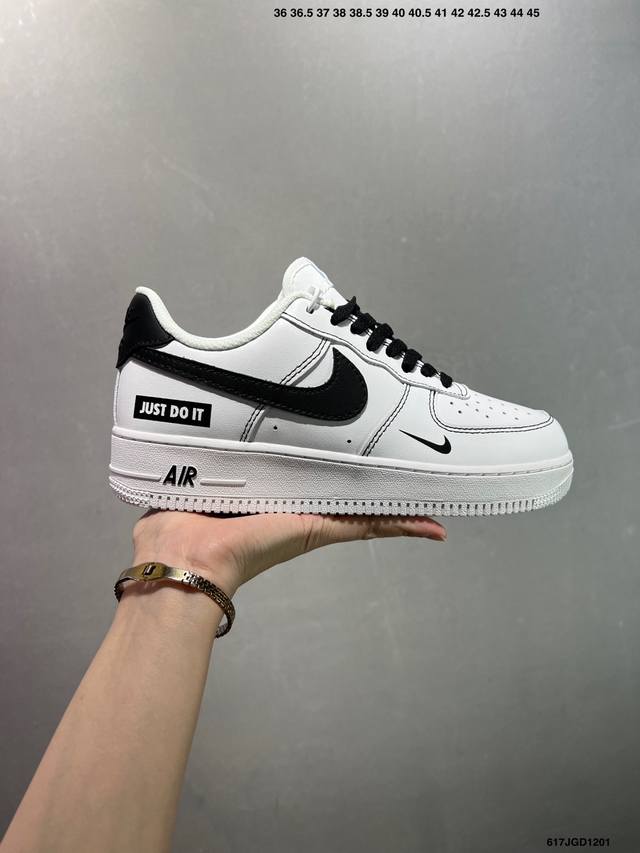 Nike Air Force 1 Low’07 空军一号低帮休闲板鞋 定制皮料 原楦原纸板 纯正空军版型 内置全掌气垫 货号：男 Cw2288-114 女 Dd