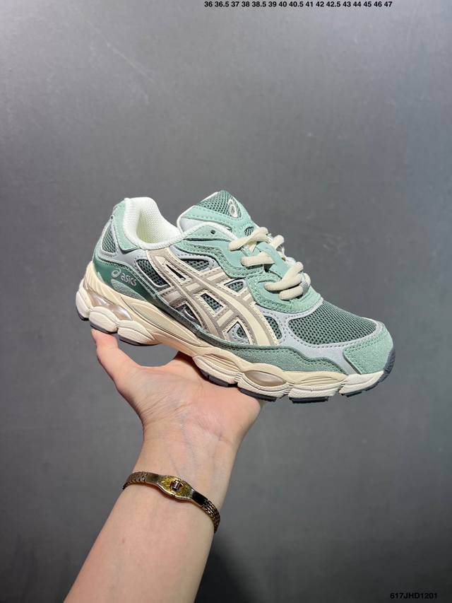 Asics Gel-Nyc 复古单品 Asics亚瑟士宣布推出全新鞋款Gel-Nyc,其设计灵感来源于Gel-Nimbus 3,Gel-Mc plus V 和