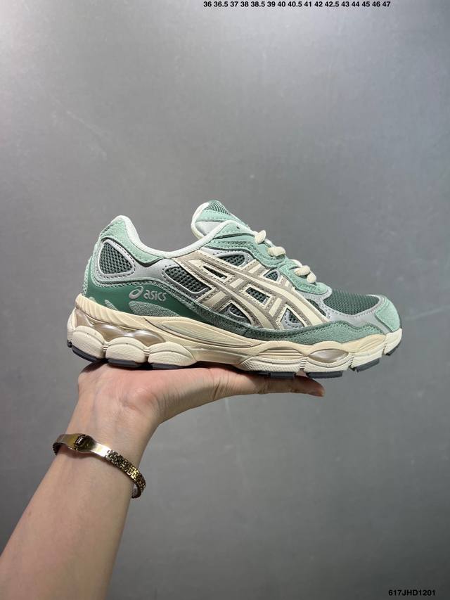Asics Gel-Nyc 复古单品 Asics亚瑟士宣布推出全新鞋款Gel-Nyc,其设计灵感来源于Gel-Nimbus 3,Gel-Mc plus V 和
