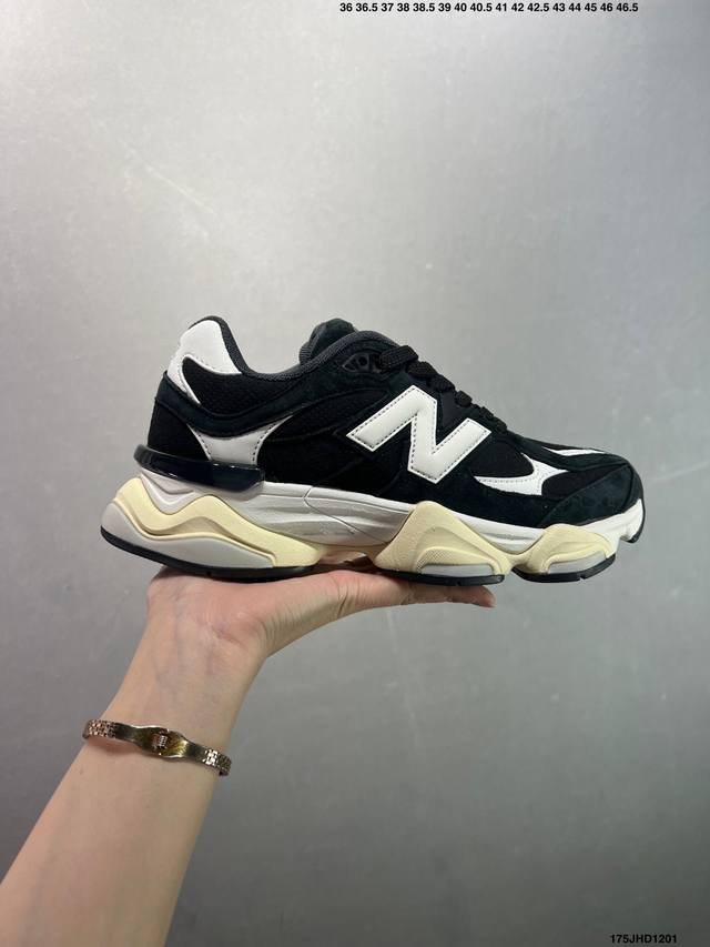 Joe Freshgoods X New Balance Nb9060 联名款 复古休闲运动慢跑鞋 鞋款灵感源自设计师本人对夏日的怀日回忆。鞋面大身由空间双格及