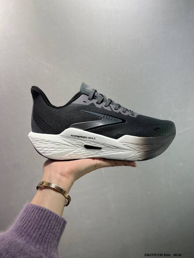 公司级Brooks 布鲁克斯 Hyperion Max 超弹轻盈跑步鞋 实拍首发 低帮透气缓震支撑休闲运动慢跑鞋 采用改进工程空气网眼组合热熔工艺 鞋面材质搭载