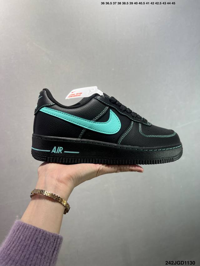 Nike Air Force 1 Low 原楦头原纸板 打造纯正空军版型 专注外贸渠道 全掌内置蜂窝气垫 原盒配件 原厂中底钢印、拉帮完美 货号：Hq2037-