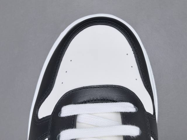 渠道优势 ！ 专柜版 古驰 饼干鞋 Gucci古驰 Chunky 小牛皮 圆头系带 低帮 板鞋 尺码35 36 37 38 39 40 41 42 43 44