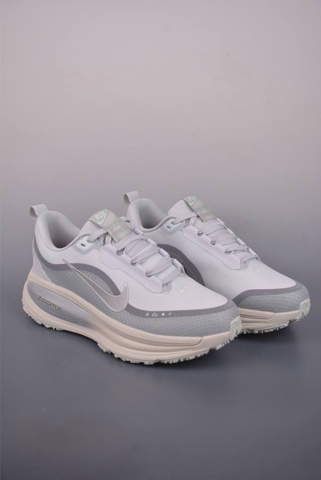 Nike Air Zoom Vomero 18 Gtx 全新科技提前原鞋开发 纯原版本 区别市面真标版本 必定是官方强力主推款式，真正的Zoom缓震科技嵌入如假