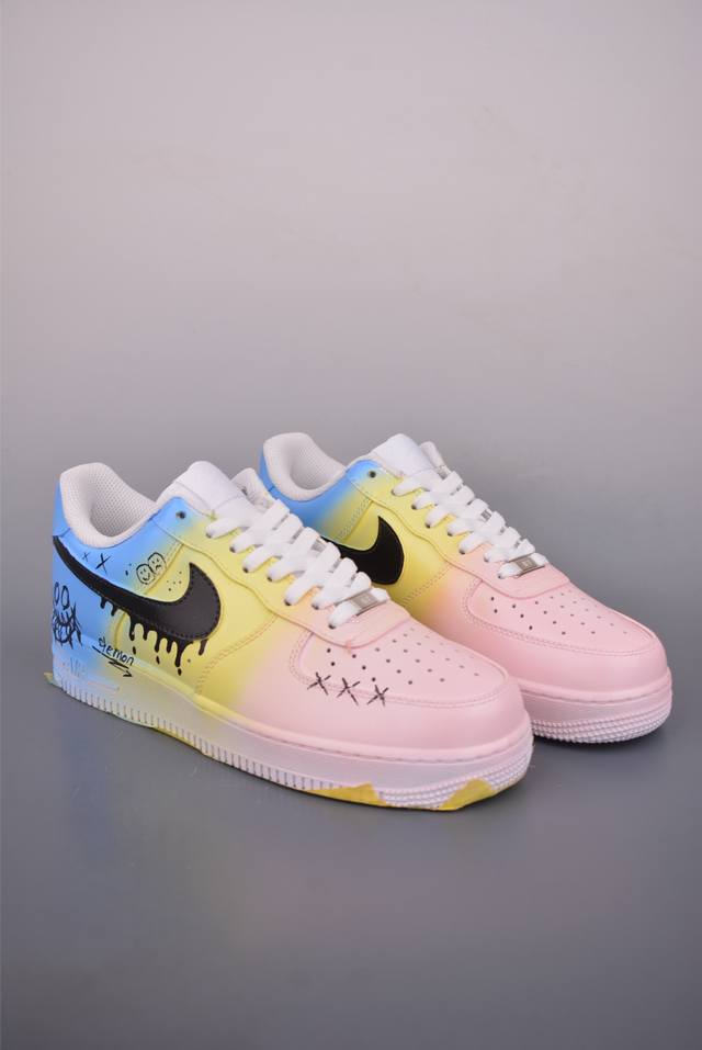 Nike Air Force 1 Low 渐变涂鸦 原楦头原纸板 打造纯正空军版型 专注外贸渠道 全掌内置蜂窝气垫 原盒配件 原厂中底钢印、拉帮完美 官方货号: