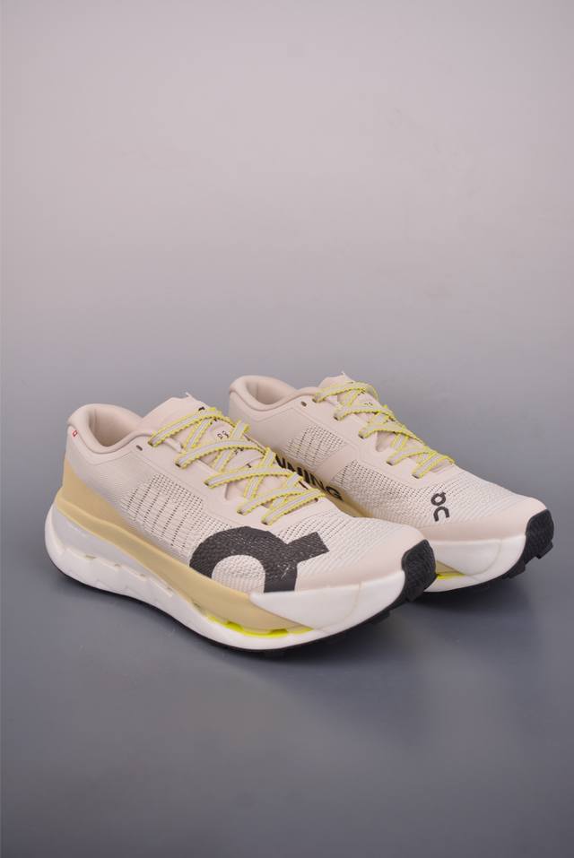 On昂跑 Cloudultra pro 户外街头机能风跑步鞋 Cloud Hi Edge户外机能融合街头潮流 越界开启全新都市探索 Cloudtec专利科技鞋底