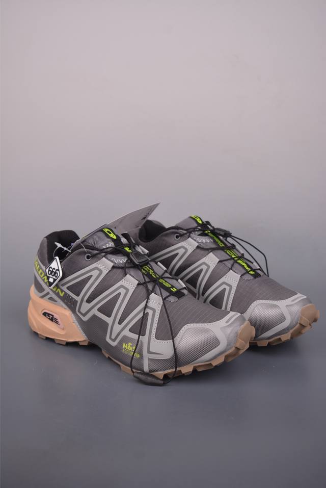萨洛蒙 Salomon Speed Cross 3 织物皮革低帮全能越野透气休闲运动鞋 Salomon 正式推出全新概念鞋款 Speedcross 以侵略性设计