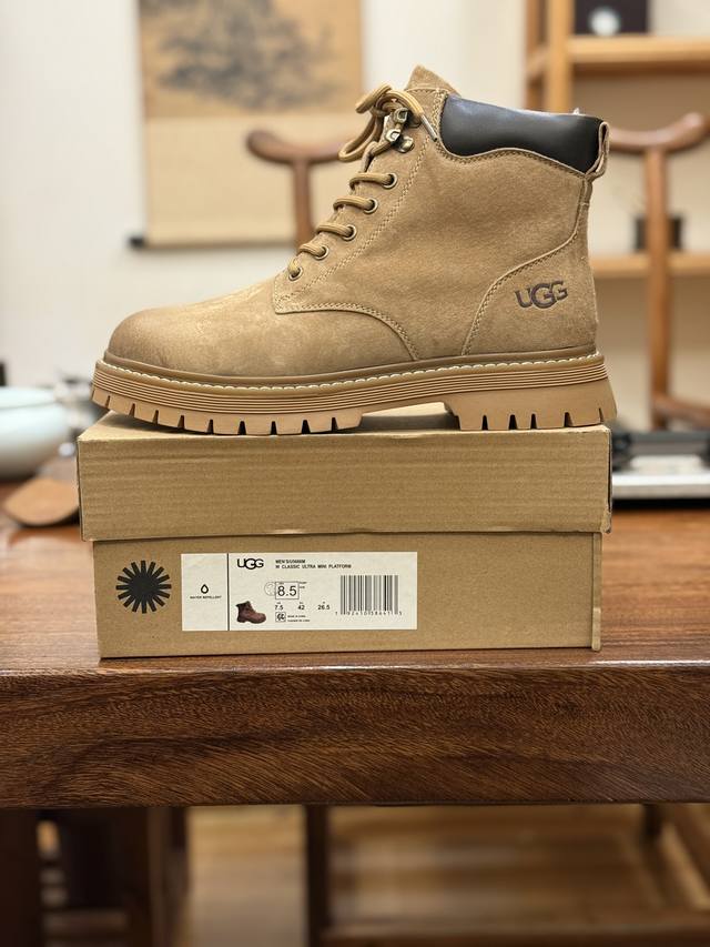 新货Ugg 秋冬新品 毛绒一体内里 保暖锁热 秋冬必备 户外中帮休闲马丁靴雪地靴系列 #广东大厂品质 秋冬新款 时尚潮流搭配 面料釆用意大利进口磨砂牛皮 全鞋真