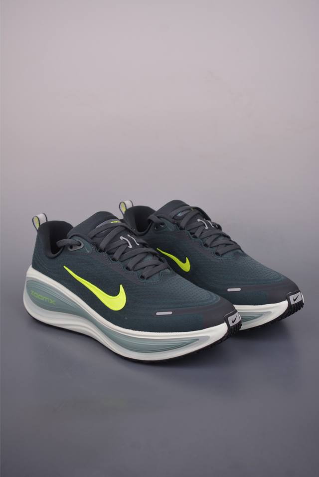 Nike Air Zoom Vomero plus 全新科技提前原鞋开发 运动跑鞋 区别市面真标版本 必定是官方强力主推款式，真正的Zoom缓震科技嵌入如假包退