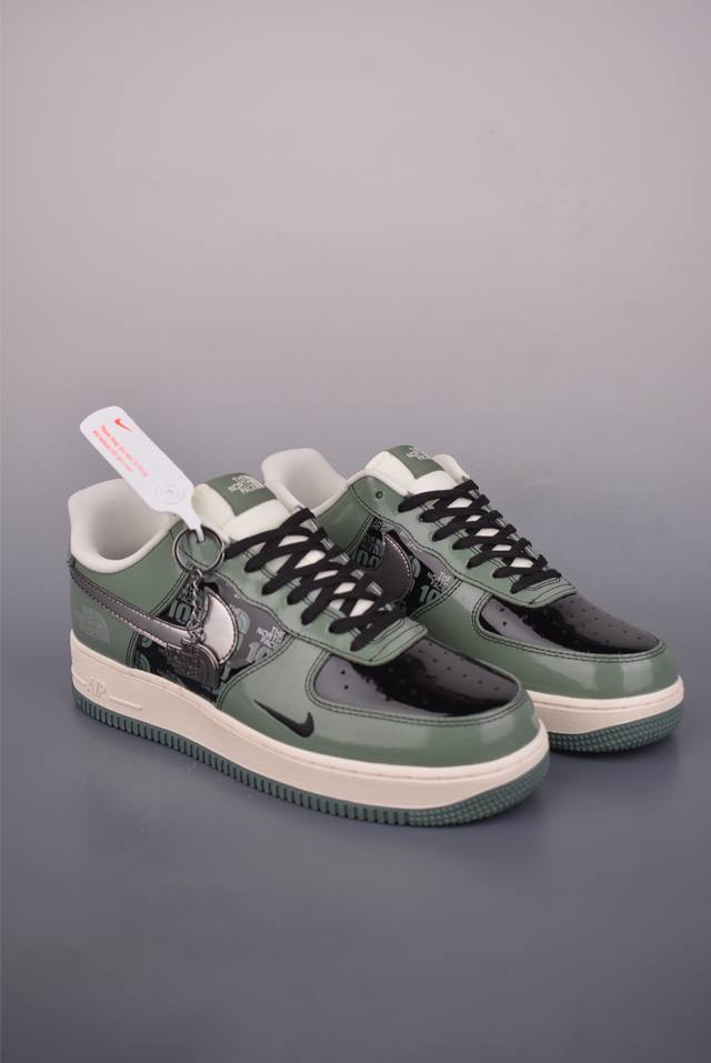 Nike Air Force 1 Low 北面联名 原楦头原纸板 打造纯正空军版型 专注外贸渠道 全掌内置蜂窝气垫 原盒配件 原厂中底钢印、拉帮完美 官方货号: