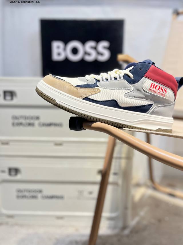 Boss 雨果博斯 钢印版本新款德国高端品牌专柜同步新款、以奢华高端设计出货 鞋面采用原版进口哪怕纳帕小牛皮配滴胶而成 原版 舒适版型Cn8608 Am7371