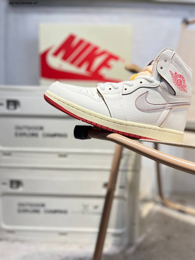 公司级头层皮福利 Air Jordan 1 Retor Aj1经典复古高帮百搭文化篮球鞋 采用软质纳帕头层皮革鞋面#原厂立体填充鞋舌海绵#中底注胶孔及缜密中底拉