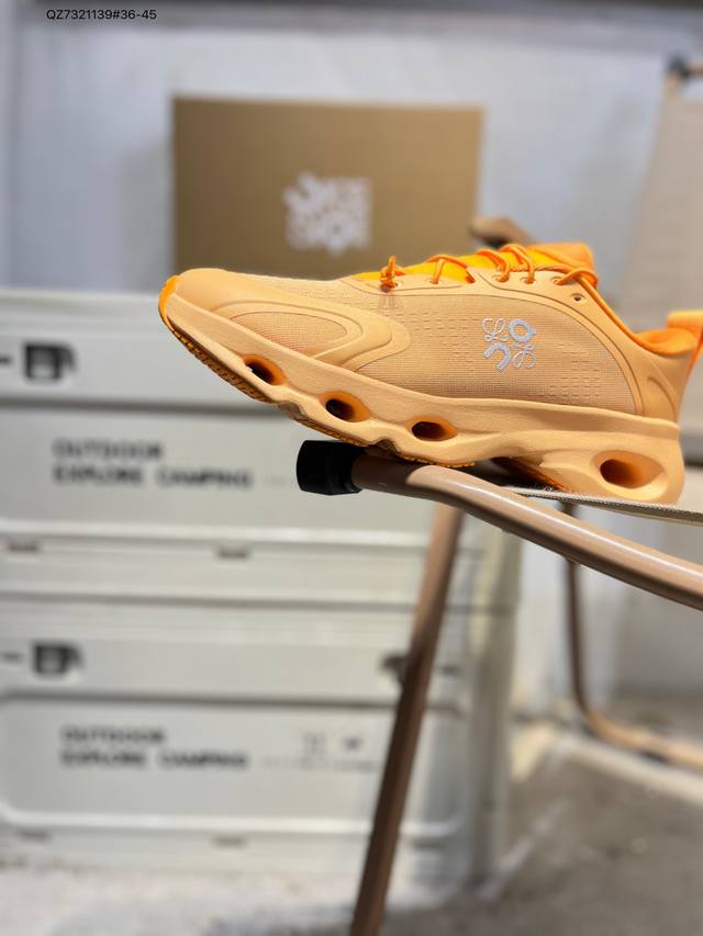 On昂跑网球鞋 On×费德勒合作款The Roger pro 2 2025春夏新品 男女款专业网球鞋 厚底增高百搭运动跑步鞋。pro 2 采用全新改造的鞋面，并