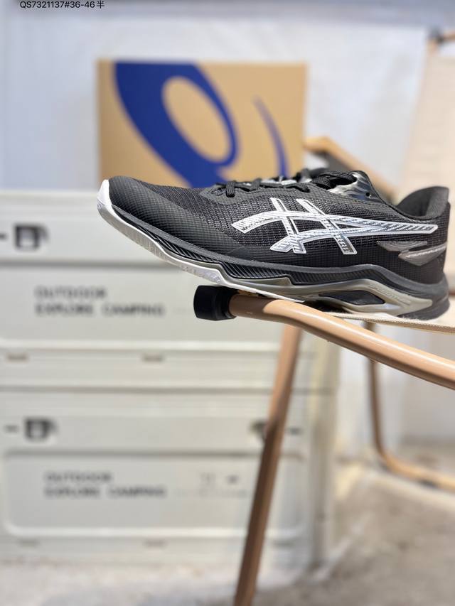 Asics Netburner Ballistic Ff 4亚瑟士经典跑鞋 如今机能风和户外风吹得正劲，便是主打“Urban Outdoor机能越野风格”，城市