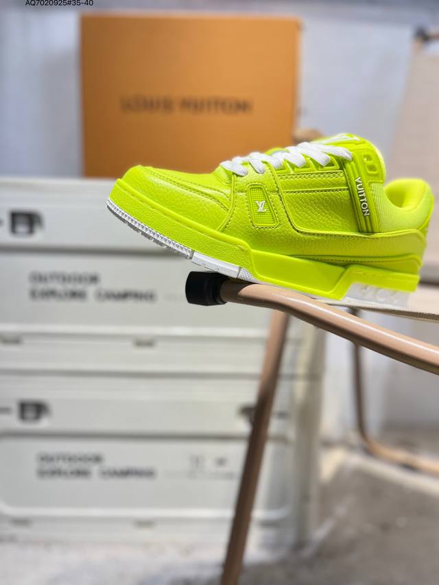 原260版本 广东原厂# 路易威登 Louis Vuitton Lv路易威登板鞋 新款 Lv Trainer最新配色运动鞋 L家 篮球鞋风格运动鞋 该鞋由艺术总