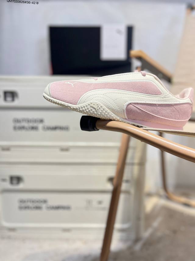 puma 彪马 男女鞋真标半码制，原楦开发版型，采用软质荔枝纹纤维革组合翻毛皮饰片鞋面材质，内嵌加厚Oftfoam+ 鞋垫，外置环保切片组合防滑橡胶外底乘胜追击