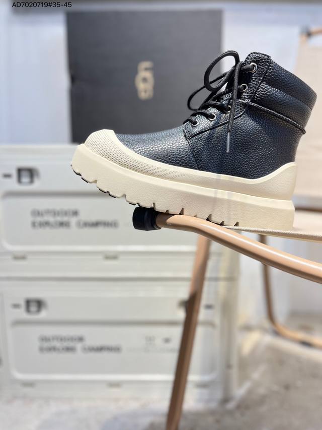 Ugg 百搭单品 秋冬新品,机能撞色王一博代言热门大爆款！ 包头套脚进口皮面 代购专供品质 高弹Modern中底 外置防滑大底 套脚抽绳设计 穿脱十分方便 采用