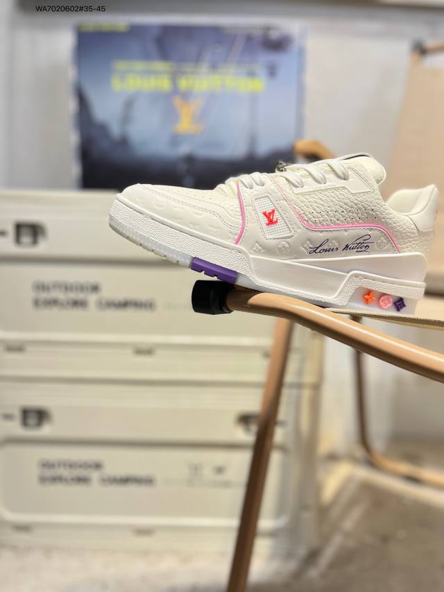 广东原厂# 路易威登 Louis Vuitton Lv路易威登板鞋 新款 Lv Trainer最新配色运动鞋 L家 篮球鞋风格运动鞋 该鞋由艺术总监 Virgi