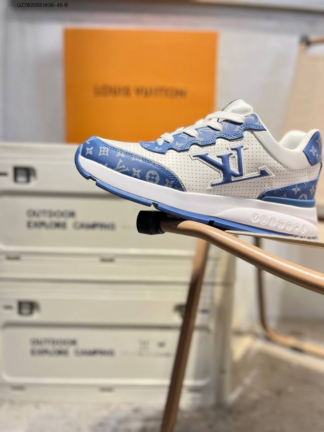 双十一福利特价Louis Vuitton 路易威登 男女鞋配置厚实抽屉礼品鞋盒，采用荔枝纹二层牛剖革组合粒面牛剖革鞋面材质，鞋垫嵌入软脚感Eva物料，外置Tpr