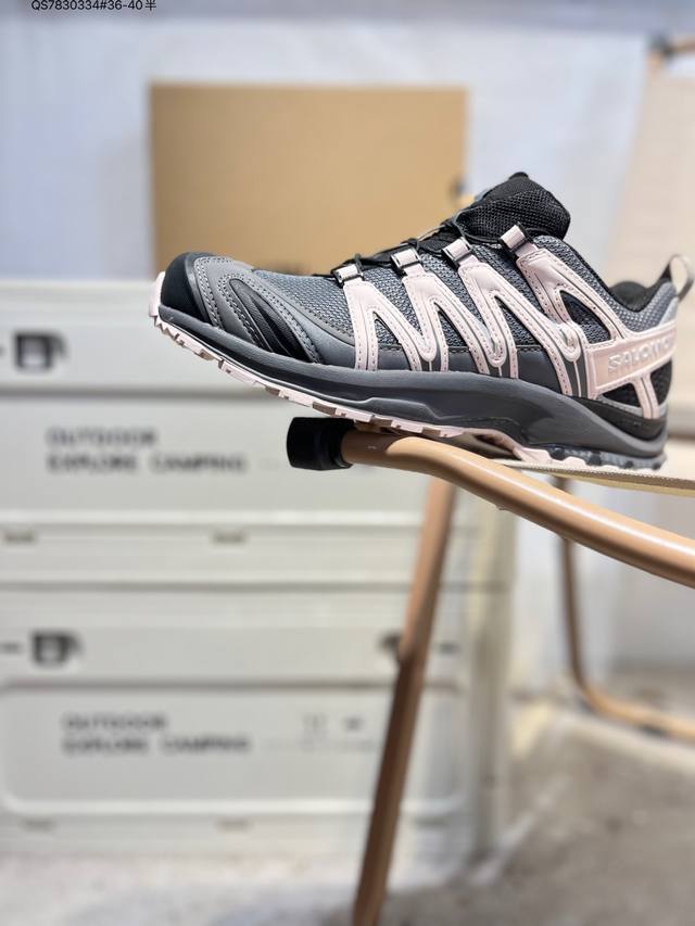 Salomon Xt-6 Gtx萨洛蒙户外越野跑鞋 鞋面采用Sensifit贴合技术 全方位贴合包裹脚型 鞋跟部鞋底牵引设计 提供强大的抓地性能 更适应野外崎岖