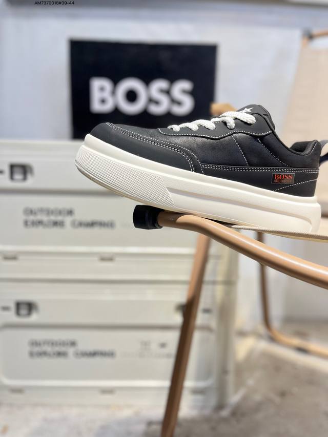 Boss 雨果博斯 钢印版本新款德国高端品牌专柜同步新款、以奢华高端设计出货 鞋面采用原版进口哪怕纳帕小牛皮配滴胶而成 原版 舒适版型Cn8608 Am7370