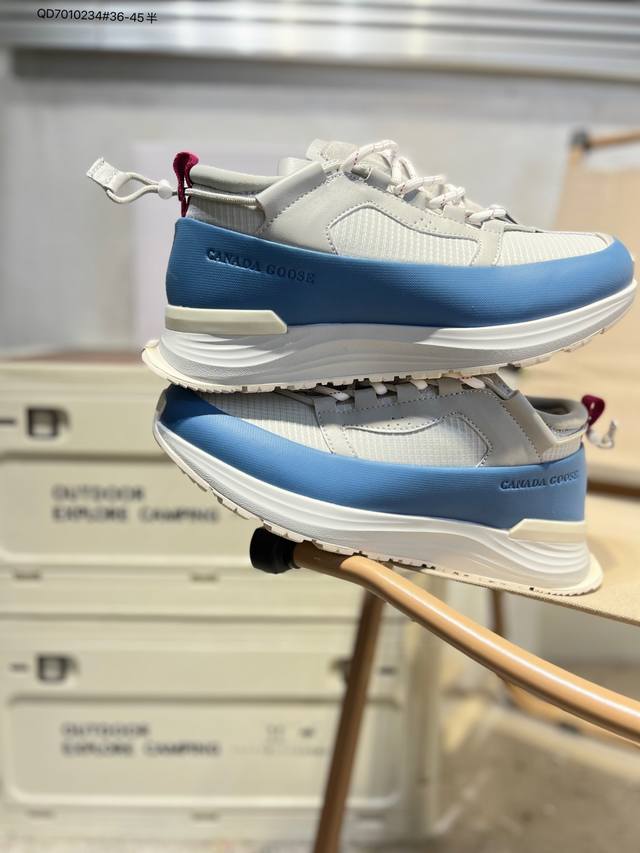 原楦开发纸版楦型#采用防水耐磨纤维革组合采用固色翻毛皮与头层皮饰片鞋面材质#中底增高加厚缓震pu组合防滑耐磨锯齿大底秋境无际,逸界前行！加拿大服饰品牌 加拿大鹅