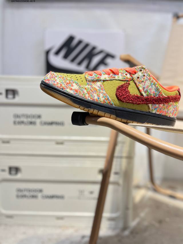 耐克Nike Dunk Low 板鞋Sb系列经典百搭休闲运动板鞋加厚鞋舌的填充，使舒适性大大提升，同时也更方便穿脱中底部分则加入了脚感柔软舒适Zoomair气垫