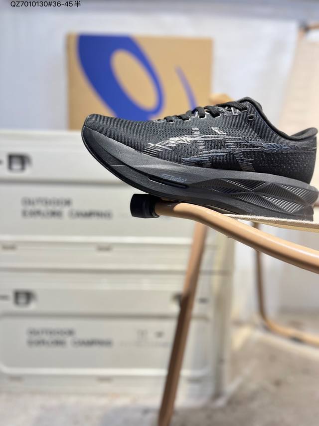 Asics Sonicblast 亚瑟士 platinum低帮专业有氧超轻便运动跑步鞋 全新原装数据开发 符合人体工程学 一体式双层编制鞋面 高弹性面料1011
