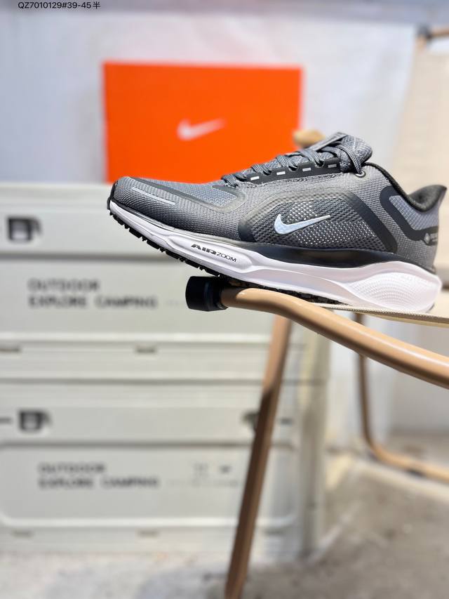 Nk Air Zoom pegasus 41 登月跑鞋 登月41代超轻网面跑步鞋 脚跟区域营造出色舒适度，而在鞋底部分，搭载全掌型Zoom Air配置耐克网面透